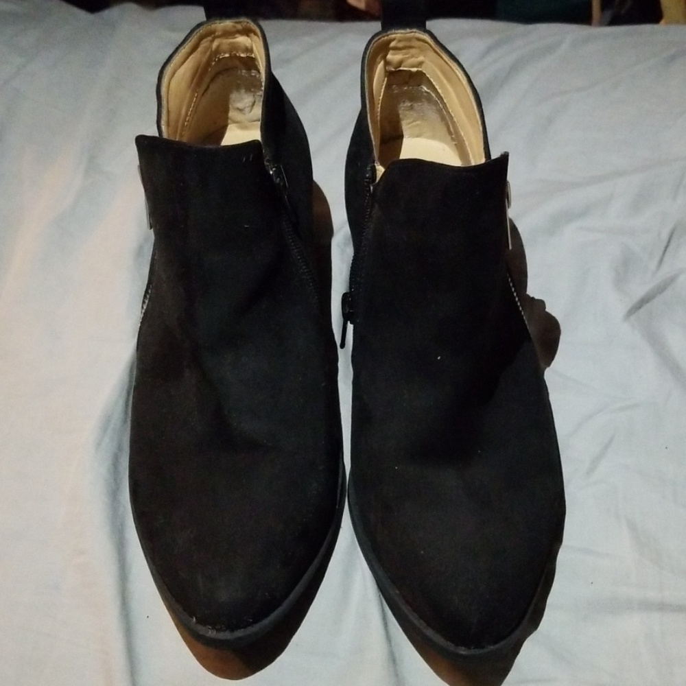 American Eagle Booties